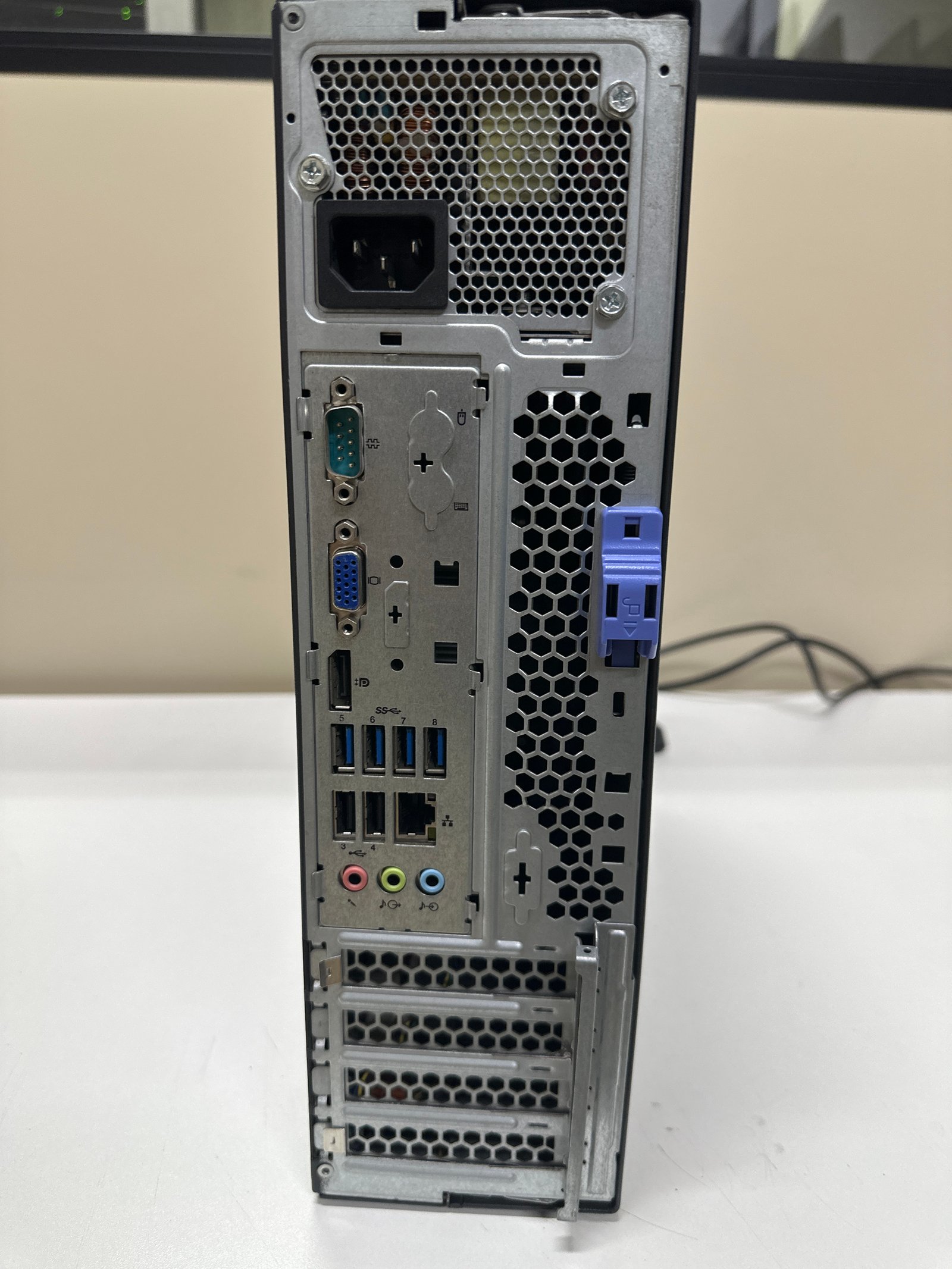 LENOVO THINKCENTRE M92P - 8GB RAM/ 320GB HD